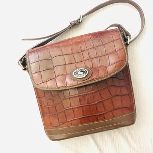 VINTAGE | Dooney and Bourke | Large Flap Bag 💋